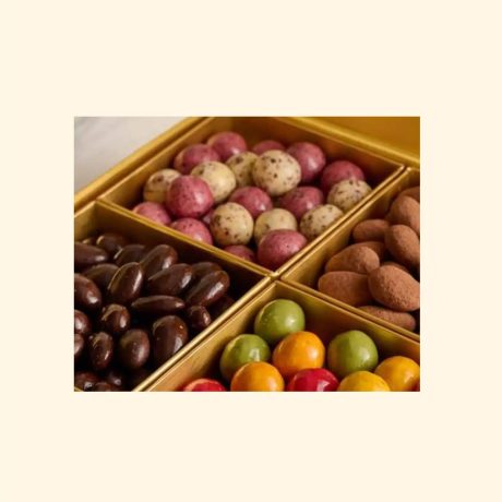 SMALLGOLDCHOCOLATEPEARLHAMPER.jpg
